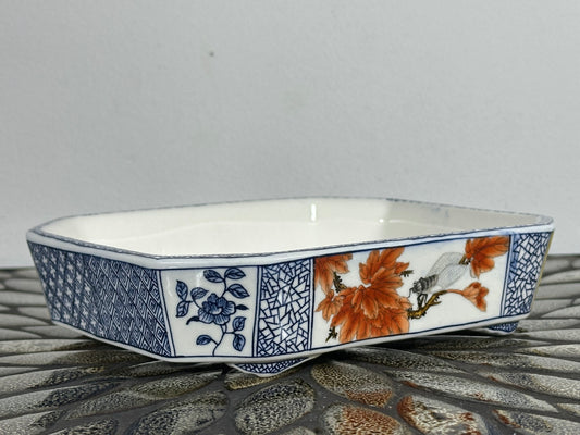 High quality hand painted China Pot - 7” By 5.75”