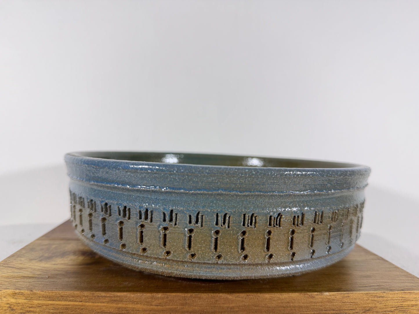 Victor Shelton Glazed Round Bonsai Pot (American-Made) - 8.5” By 2.5”